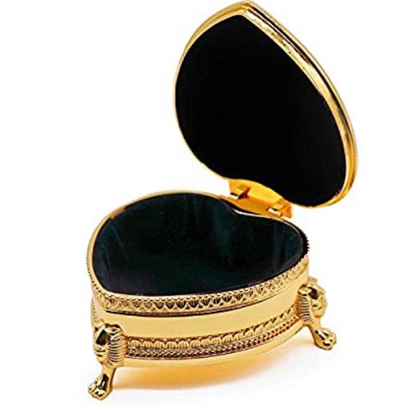 Vintage Trinket Golden Heart shaped Box - Picture 7 of 7